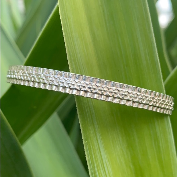 Vintage Sterling Silver Safran Bangle Bracelet - Picture 2 of 15